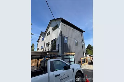 4709 SW Hinds Street, Seattle, WA 98116 - Photo 16