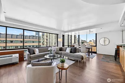 1120 Spring Street #1201, Seattle, WA 98104 - Photo 2