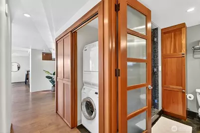 1120 Spring Street #1201, Seattle, WA 98104 - Photo 26