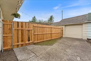 114 Cherry St NW, Castle Rock, WA 98611 - Photo 32