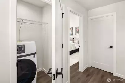 12012 17th Place S #B, Burien, WA 98168 - Photo 14