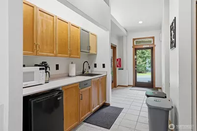 11130 SE 208th St #J101, Kent, WA 98031 - Photo 32