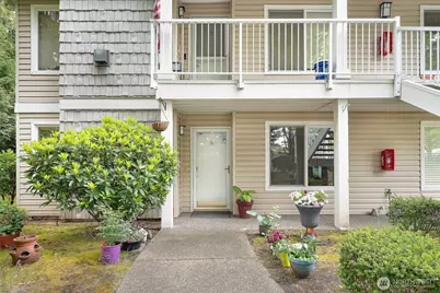 11130 SE 208th St #J101, Kent, WA 98031 - Photo 2