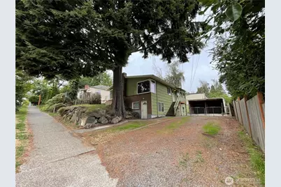 1706 NE 82nd Street, Seattle, WA 98115 - Photo 2