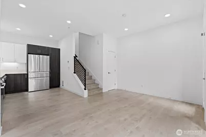 8561 Mary Avenue NW, Seattle, WA 98117 - Photo 12