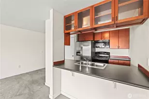 5829 NE 75th St, Seattle, WA 98115 - Photo 6