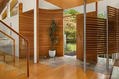 10020 NE 27th Street, Bellevue, WA 98004 - Photo 4