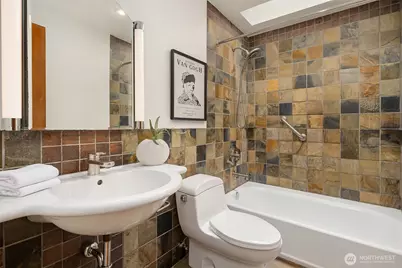 10020 NE 27th Street, Bellevue, WA 98004 - Photo 24