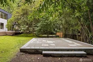 10020 NE 27th St, Bellevue, WA 98004 - Photo 34