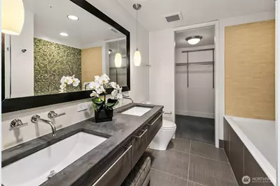 820 Blanchard Street #705, Seattle, WA 98121 - Photo 24