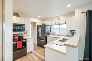 21908 40th Ave E, Spanaway, WA 98387 - Photo 8