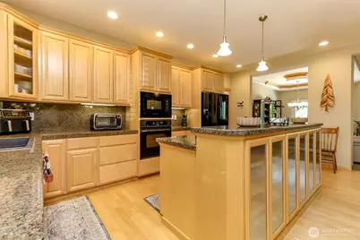 7607 46th Street NW, Gig Harbor, WA 98335 - Photo 8
