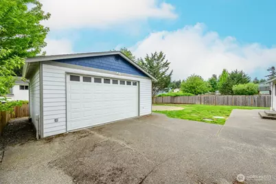 10504 248th Street Ct E, Graham, WA 98338 - Photo 32