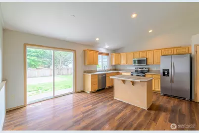 10504 248th Street Ct E, Graham, WA 98338 - Photo 12