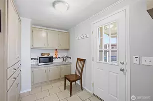 2240 W Broadway Ave, Moses Lake, WA 98837 - Photo 16