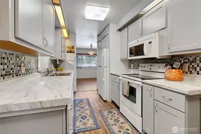 2101 S 324th Street #165, Federal Way, WA 98003 - Photo 4