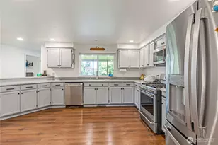 7310 Grove St, Marysville, WA 98270 - Photo 10