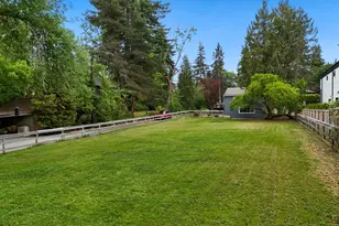 7658 NE 12th St, Medina, WA 98039 - Photo 26