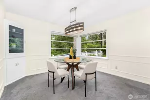 7658 NE 12th St, Medina, WA 98039 - Photo 10