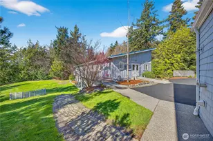 8651 Turners Bay Pl, Anacortes, WA 98221 - Photo 8