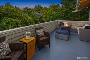 2212 Federal Ave E, Seattle, WA 98102 - Photo 22