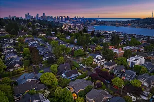 2212 Federal Ave E, Seattle, WA 98102 - Photo 38
