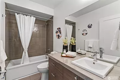 230 26th Avenue E, Seattle, WA 98112 - Photo 20
