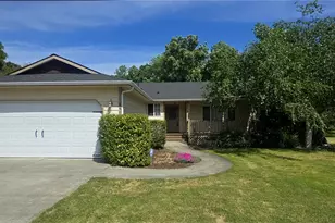 2412 N Pearl St, Centralia, WA 98531 - Photo 2