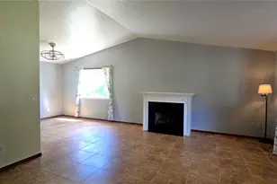 2412 N Pearl St, Centralia, WA 98531 - Photo 12