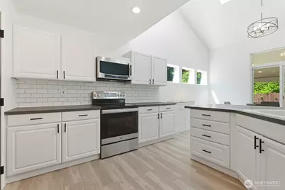 3419 Lynn Ct. NE, Lacey, WA 98516 - Photo 6