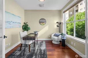 10045 NE 1st St, Bellevue, WA 98004 - Photo 22