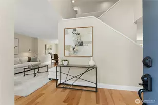 12217 NE 97th St, Kirkland, WA 98033 - Photo 2