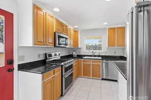 3514 SW Manning St, Seattle, WA 98126 - Photo 6
