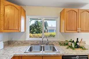 16812 123rd Ave SE, Renton, WA 98058 - Photo 8