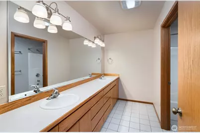 17441 Lake Terrace Place, Mount Vernon, WA 98274 - Photo 24