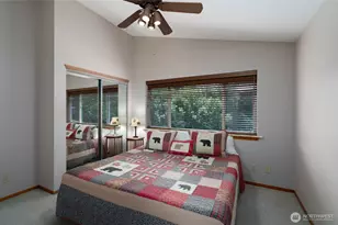 17441 Lake Terrace Pl, Mount Vernon, WA 98274 - Photo 20