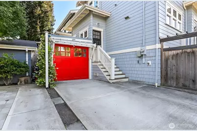 2222 Warren Avenue N, Seattle, WA 98109 - Photo 36