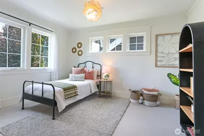 2222 Warren Avenue N, Seattle, WA 98109 - Photo 32
