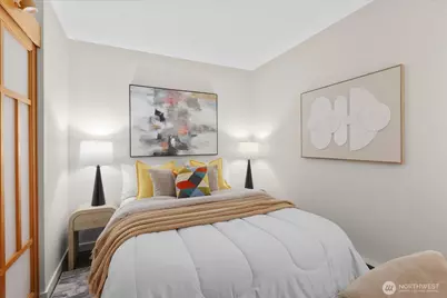 4422 Bagley Avenue N #108, Seattle, WA 98103 - Photo 2