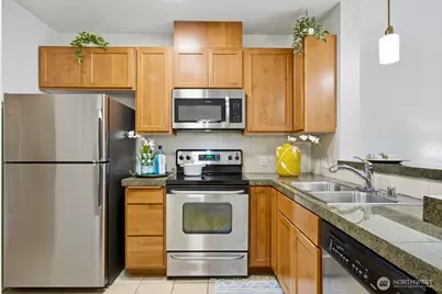 2901 NE Blakeley St #522, Seattle, WA 98105 - Photo 12