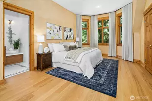 19027 SE May Valley Rd, Issaquah, WA 98027 - Photo 18