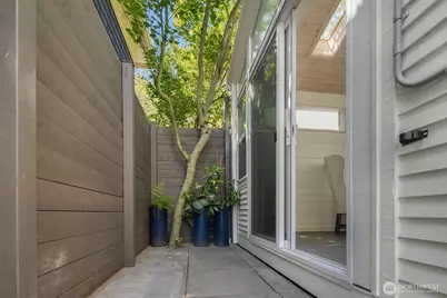 1525 McGilvra Boulevard E, Seattle, WA 98112 - Photo 26