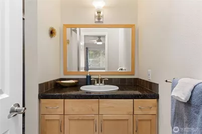 10812 NE 143rd Street, Kirkland, WA 98034 - Photo 18