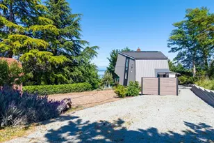 1857 Cascade View Dr, Camano Island, WA 98282 - Photo 34