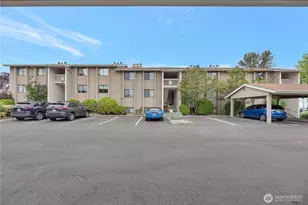 1321 S Puget St, Renton, WA 98055 - Photo 2