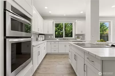 648 237th Place SE, Sammamish, WA 98074 - Photo 12