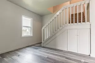 820 N 1st Ave, Kelso, WA 98626 - Photo 6