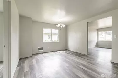 820 N 1st Avenue, Kelso, WA 98626 - Photo 10