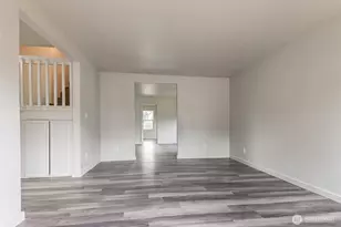 820 N 1st Ave, Kelso, WA 98626 - Photo 2