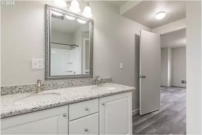 820 N 1st Avenue, Kelso, WA 98626 - Photo 16